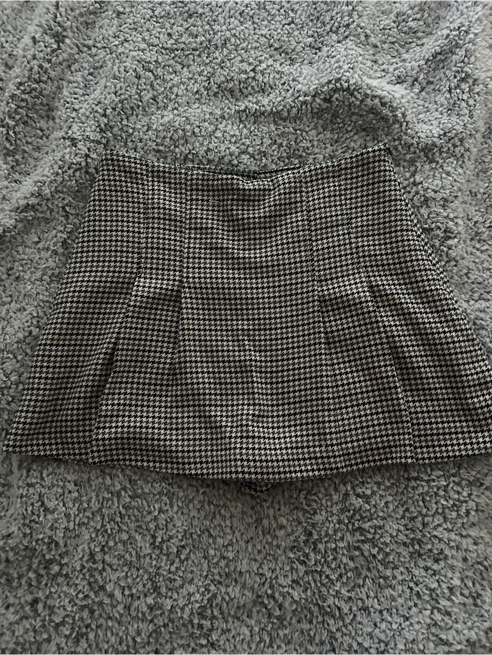 Zara Houndstooth Pleated Mini Skort Size Medium